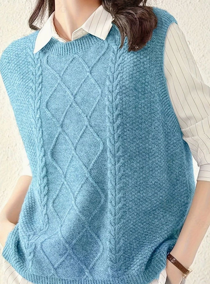 Women's Cable-Knit Sleeveless Sweater Vest Round Neck