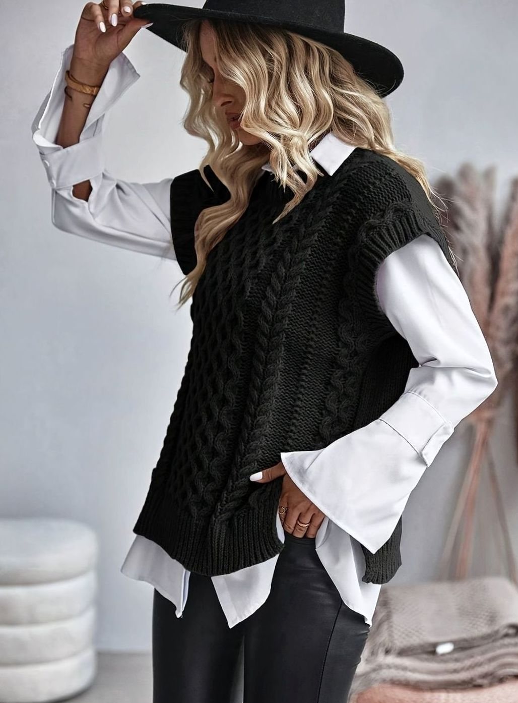 Women's Cable Knit Sweater Vest Relaxed-Fit Pullover