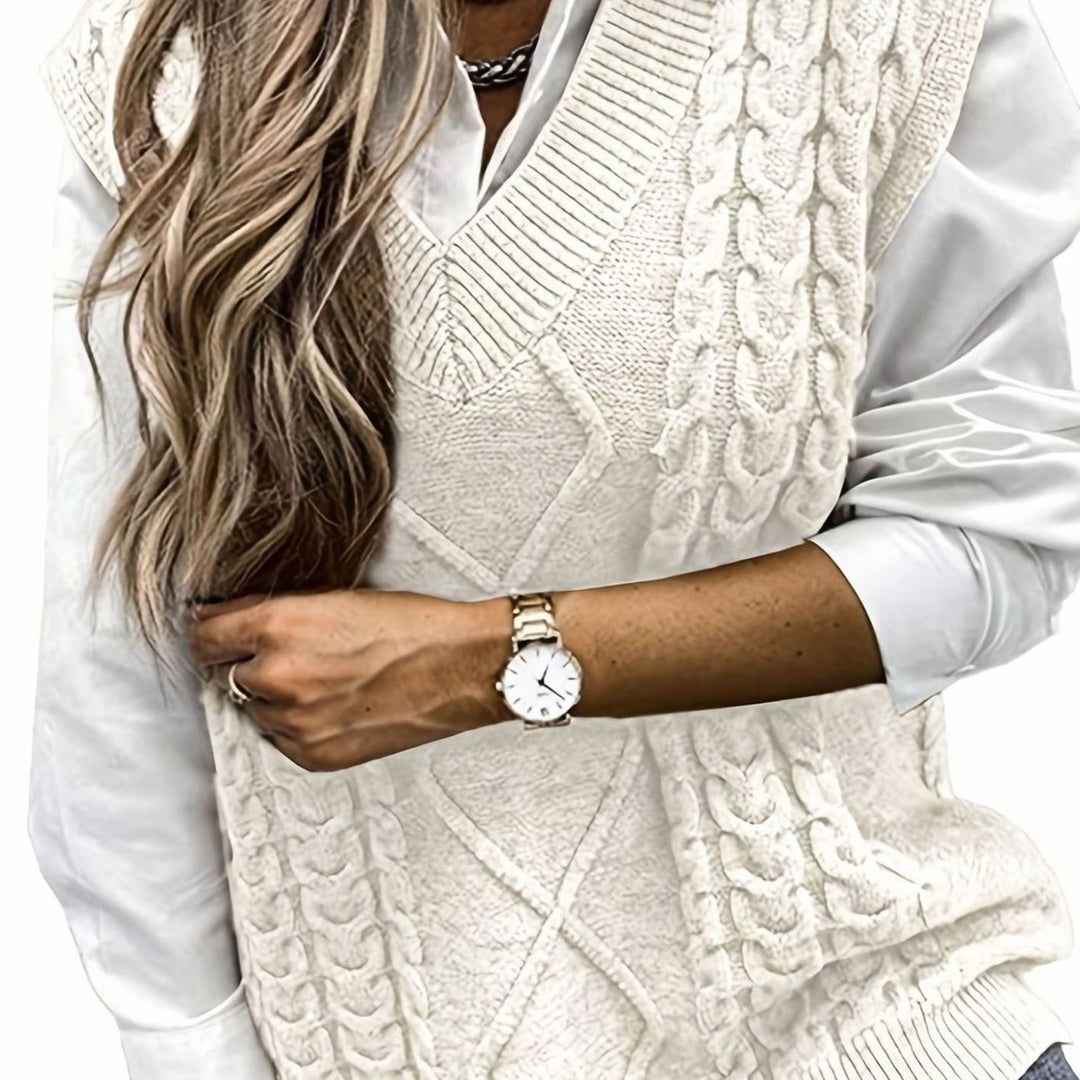 Women's Cable-Knit V-Neck Sweater Vest Relaxed Fit - Milky