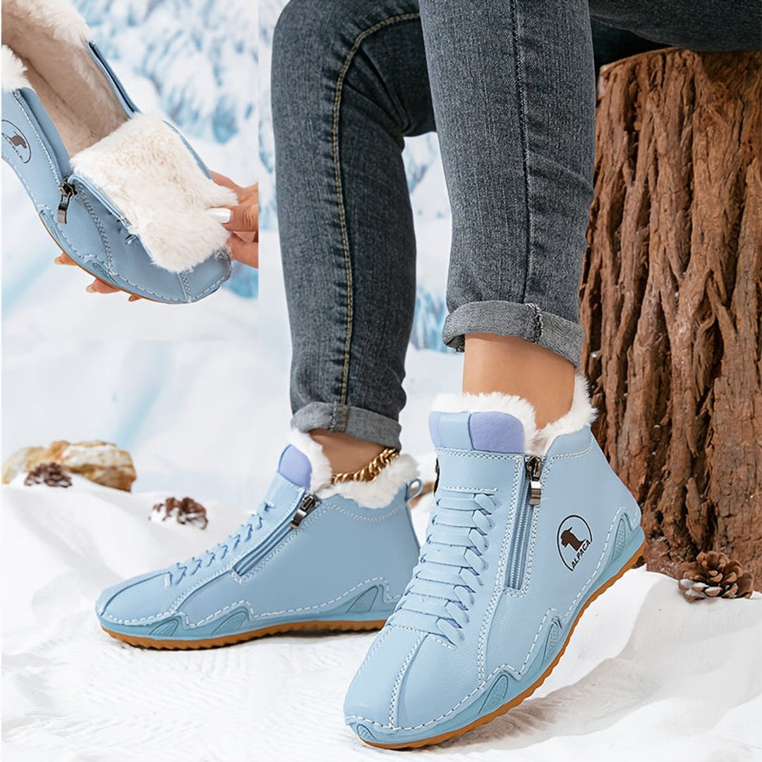 Women's Faux-Fur Lined Wide-Toe Winter Ankle Boots - Blue