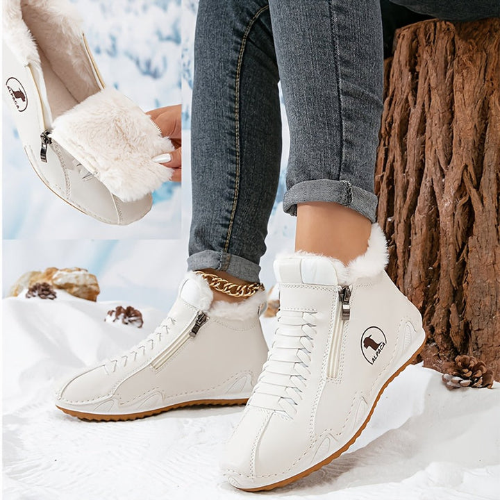 Women's Faux-Fur Lined Wide-Toe Winter Ankle Boots - White