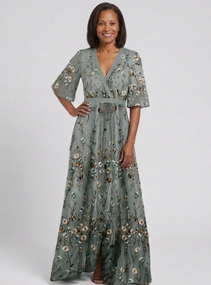 Women's Floral Embroidered Short Sleeve Maxi Dress V-Neck