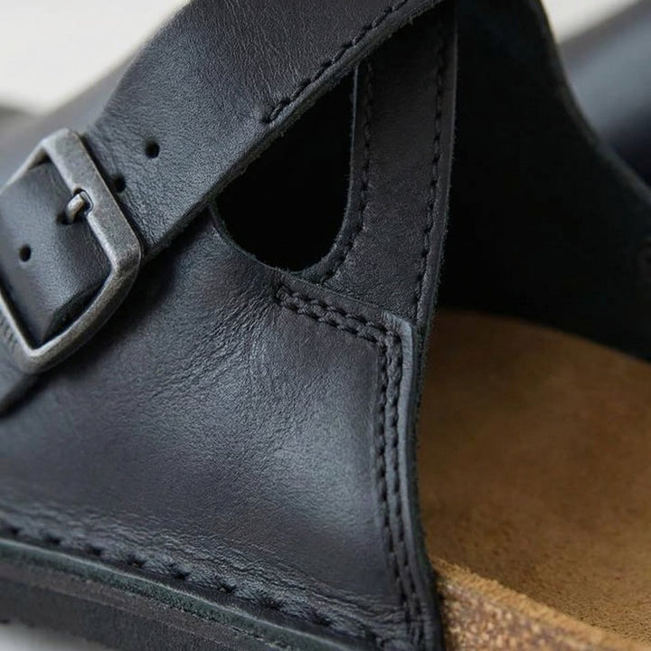 Women's Full-Grain Leather Slip-On Ergonomic Clogs