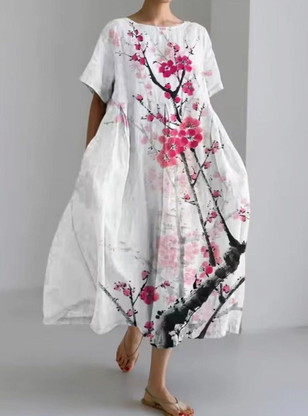 Women's Loose Round-Neck Floral Appliqué Midi Dress - White Pink