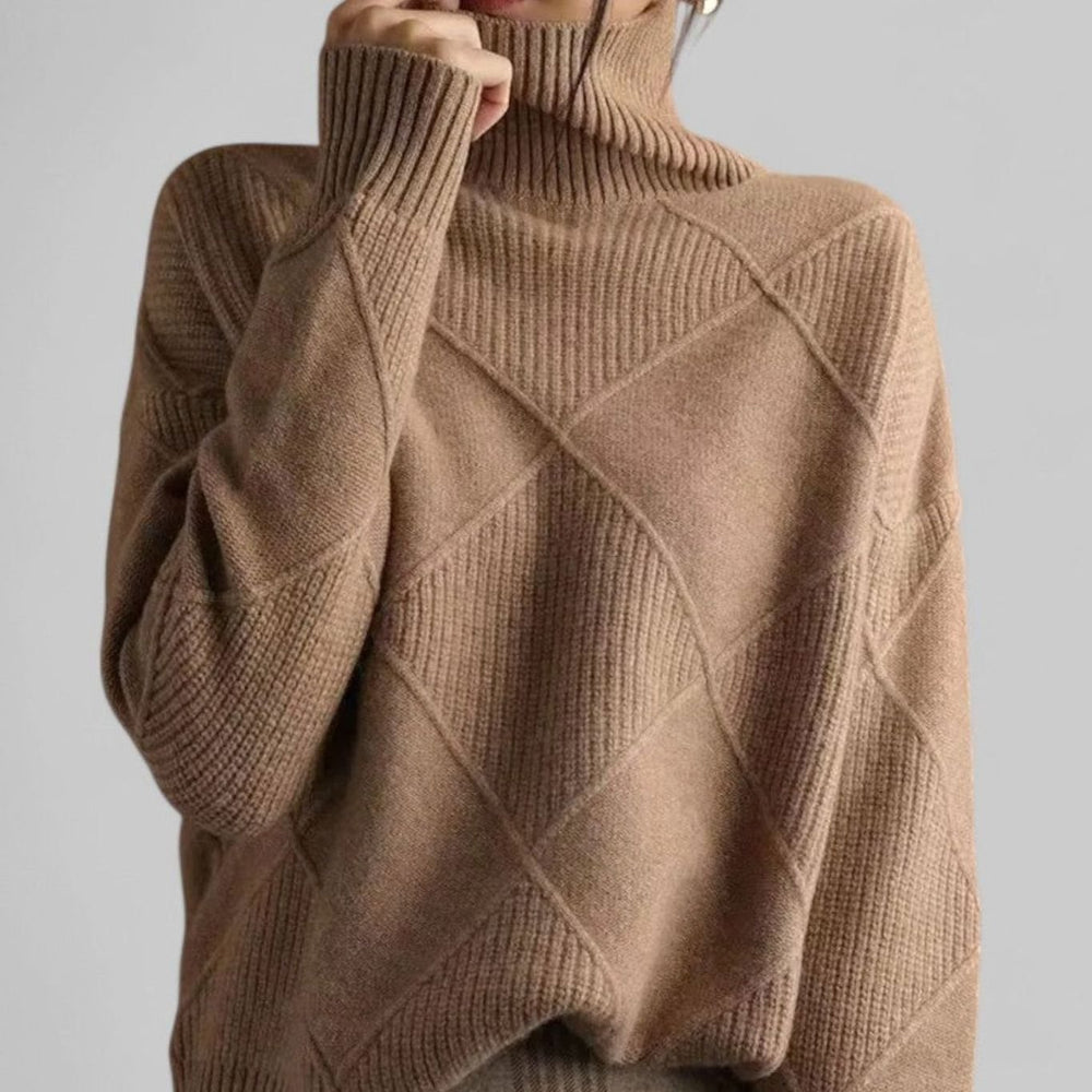Women's Oversized Diamond-Knit Turtlenecks Sweater - Camel