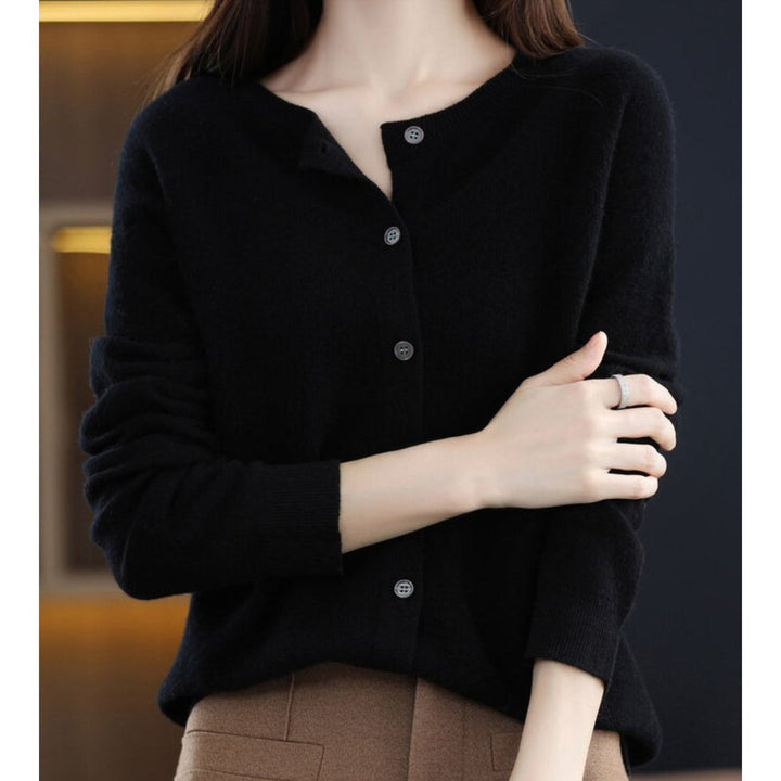 Women's Oversized Merino Wool Button-Up Knit Cardigan - Black