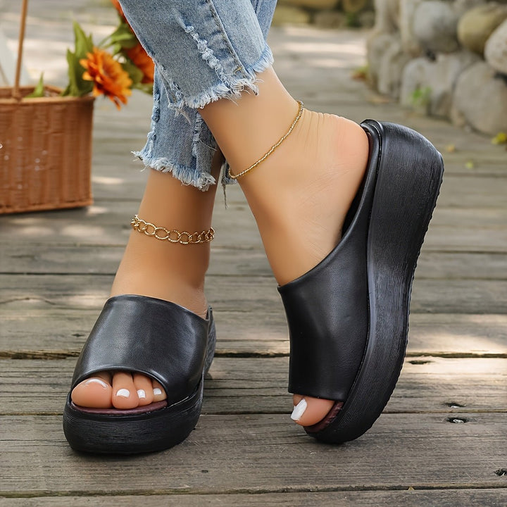 Women's Peep-Toe Wedge Slip-On Comfortable Sandals - Zwart