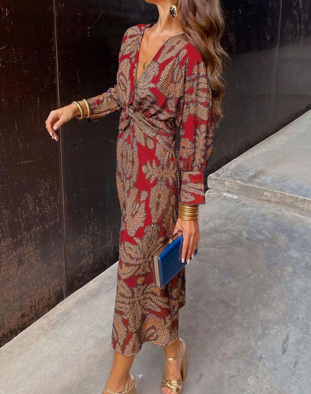 Women's Printed V-Neck Knotted Front Long Sleeve Maxi Dress - Red