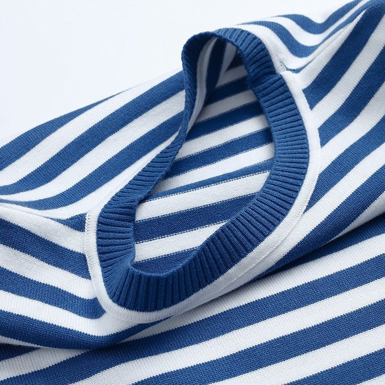 Women's Relaxed-Fit Long-Sleeve Striped Crewneck Sweater
