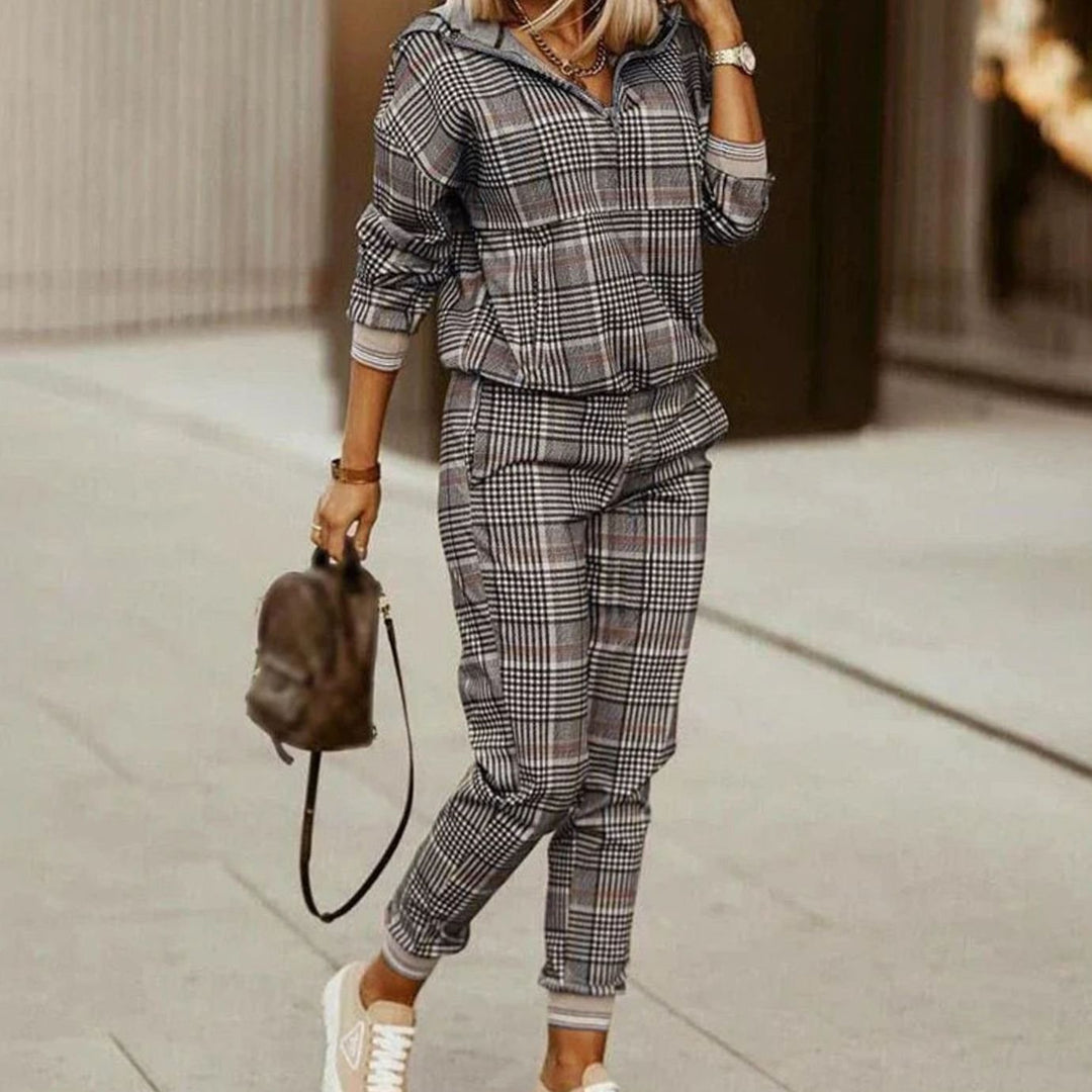 Women's Relaxed-Fit Quarter-Zip Two-Piece Tracksuit Set - Dark Grey