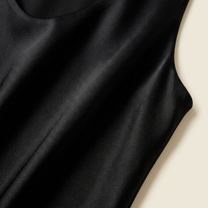 Women's Relaxed-Fit U-Neck Satin Tank Top