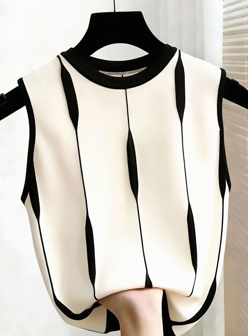 Women's V-Neck Short-Sleeve Tie-Detail Knit Sweater