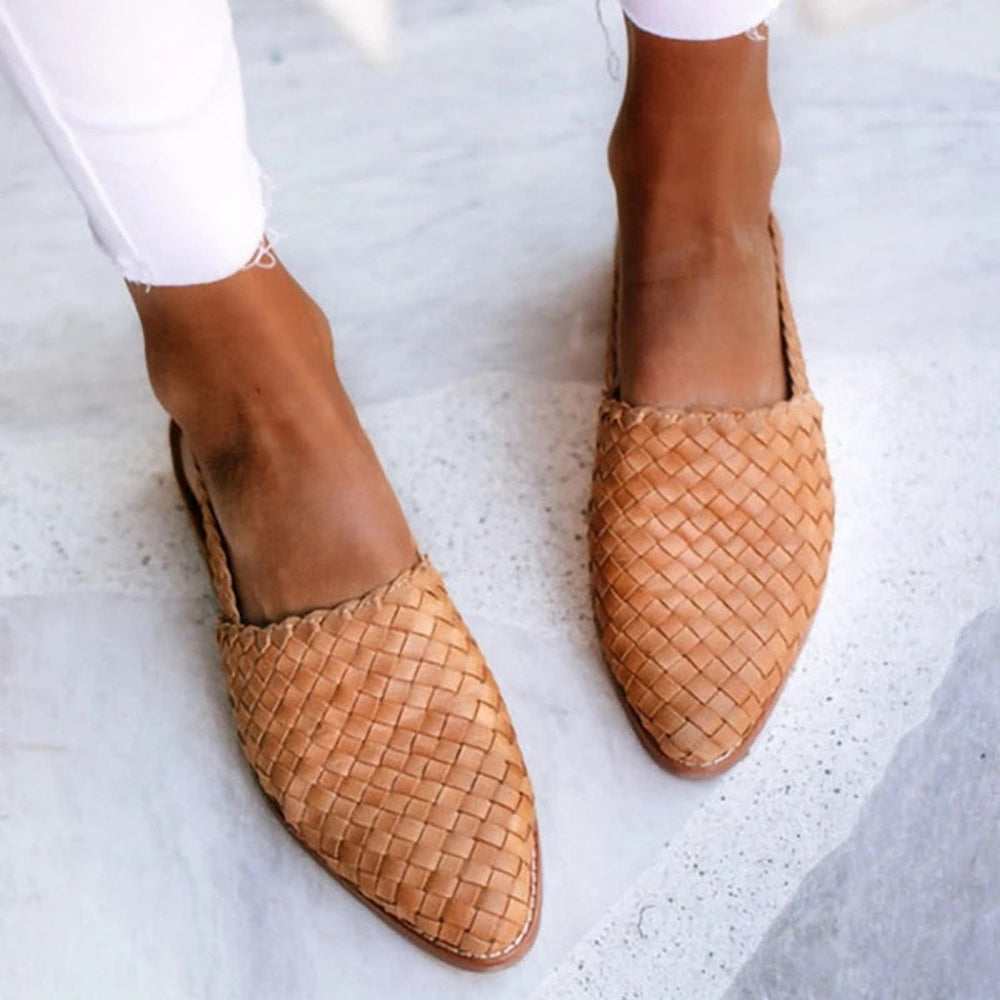 Women's Woven Leather Pointed-Toe Slingback Comfortable Sandals - Light Brown