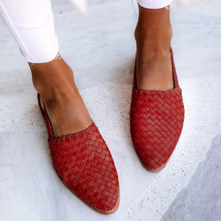 Women's Woven Leather Pointed-Toe Slingback Comfortable Sandals - Red